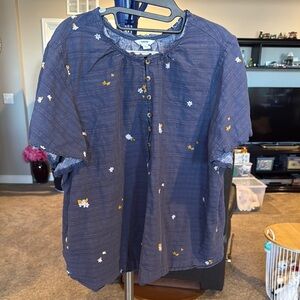 Sonoma blue short Floral flutter sleeves Blouse. XXL